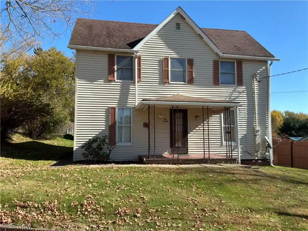 Photo 1 of Single family home for sale at 230 Pearl St, Flushing, OH 43977 | MLS# 5257000 | Listing updated on 2026-10-30