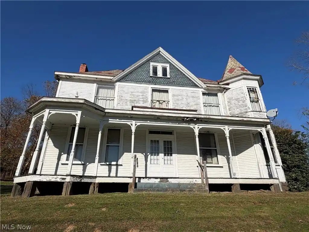 Single family home for sale at 42228 State Route 154, Lisbon, OH 44432 | MLS# 5257544