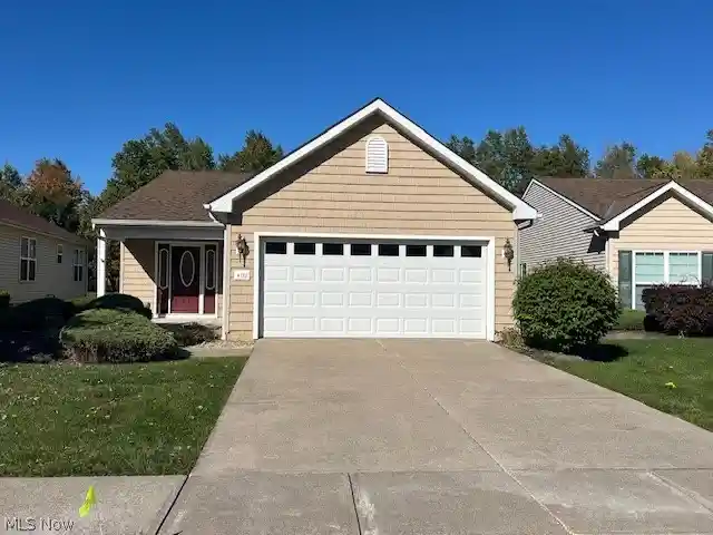 Single family home for sale at 4722 Hawk Ln, Lorain, OH 44053 | MLS# 5256481