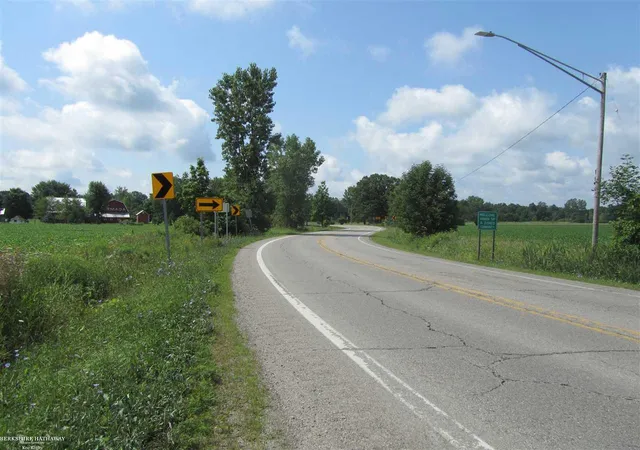4th image of 0 Capac Rd, Armada, MI 48005 | MLS# 58050063654