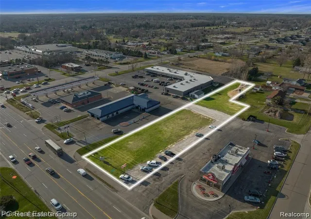 1st image of 4480 Corunna Rd, Flint, MI 48532 | MLS# 20221060246