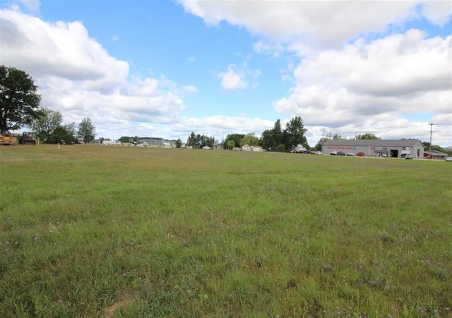Photo 4 of Land for sale at Parcel B Plett Rd, Cadillac, MI 49601 | MLS# 78001299172 | Listing updated on 2026-06-25