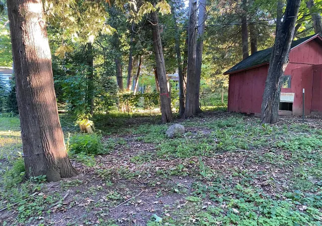 4th image of 6785 Fouch Rd, Traverse City, MI 49684 | MLS# 78080003452