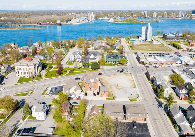 3rd image of 805 Pine Grove Ave, Port Huron, MI 48060 | MLS# 20230030679