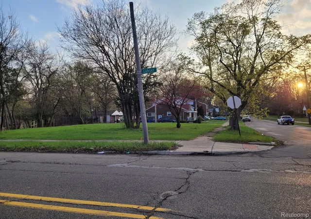1st image of 18435 Lahser Rd, Detroit, MI 48219 | MLS# 20230030729