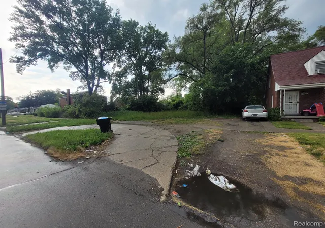 2nd image of 19925 Schaefer Hwy, Detroit, MI 48235 | MLS# 20230048440