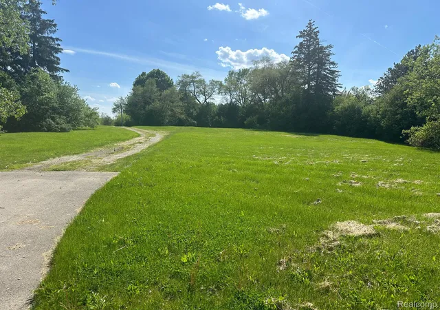 Photo 2 of Land for sale at 8000 S Saginaw St, Grand Blanc, MI 48439 | MLS# 20230049707 | Listing updated on 2026-06-30