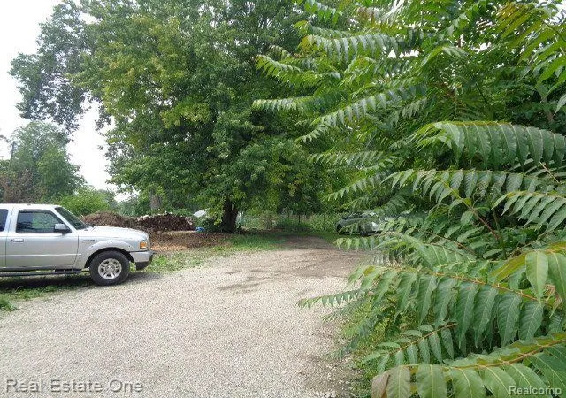 Photo 2 of Land for sale at 2927 Rosa Parks Blvd, Detroit, MI 48216 | MLS# 20230052403 | Listing updated on 2026-05-22