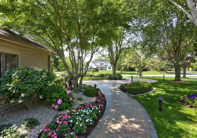 Photo 3 of Single family home for sale at 210 Golfview Dr, Saginaw, MI 48638 | MLS# 61050117887 | Listing updated on 2026-07-28