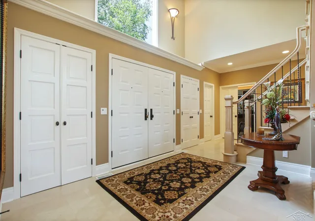 Photo 4 of Single family home for sale at 210 Golfview Dr, Saginaw, MI 48638 | MLS# 61050117887 | Listing updated on 2026-07-28