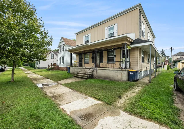 Homes for sale in Grand Rapids, MI | 914 Courtney St Nw, Grand Rapids, MI 49504 | MLS# 65023032385