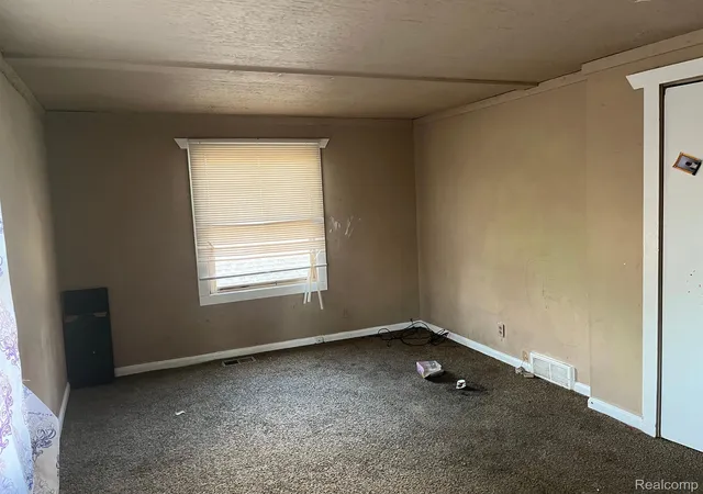 4th image of 5951 Radnor St, Detroit, MI 48224 | MLS# 20230076800