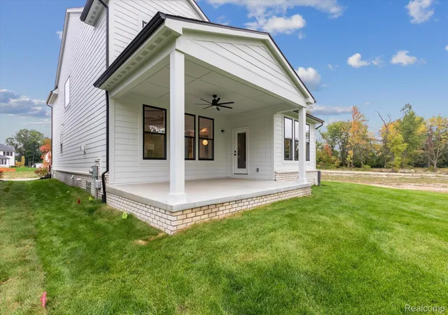 Photo 33 of Single family home for sale at 2922 Sleeth Rd, Commerce Township, MI 48382 | MLS# 20230081314 | Listing updated on 2026-06-21