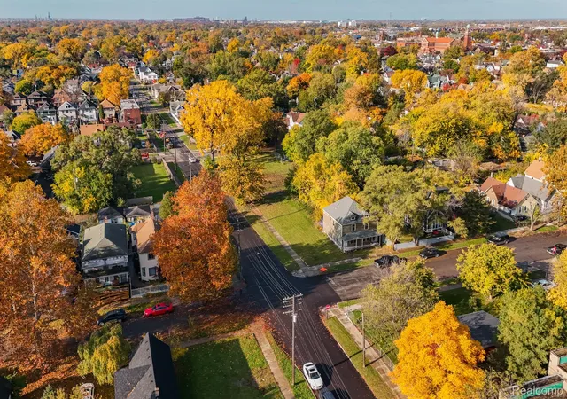 5th image of 1401 Mckinstry St, Detroit, MI 48209 | MLS# 20230094436