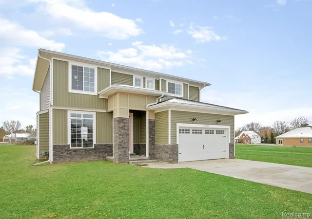 Photo 2 of Single family home for sale at 2291 Woods West Dr, Flushing, MI 48433 | MLS# 20230101266 | Listing updated on 2026-06-26