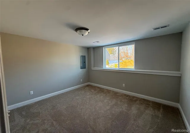 2nd image of 1034 Camellia Cir, Howell, MI 48843