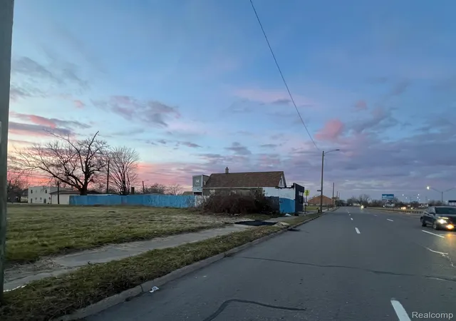 Photo 2 of Land for sale at 9071 Chrysler Dr, Detroit, MI 48211 | MLS# 20230102907 | Listing updated on 2026-06-23