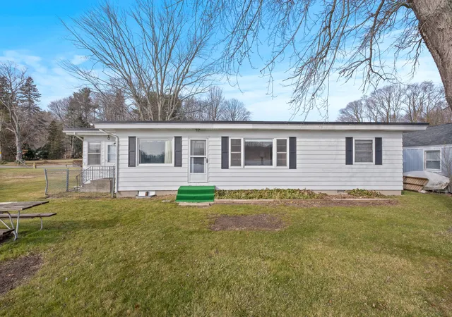 Photo 1 of Sale Pending at 15574 Howard St, Spring Lake, MI 49456 | MLS# 65024000001 | Listing updated on 2026-06-16