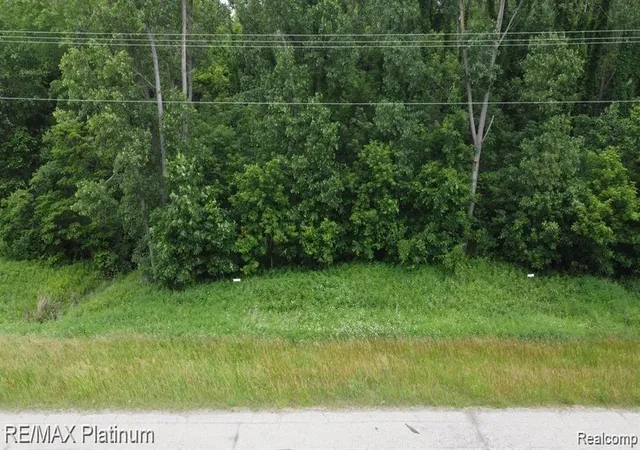Homes for sale in Hartland, MI | 12071 Highland Road, Hartland, MI 48353 | MLS# 20240001366