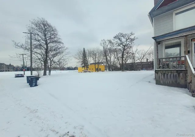 Photo 1 of Land for sale at 2005 Poplar St, Detroit, MI 48208 | MLS# 20240003629 | Listing updated on 2026-06-16