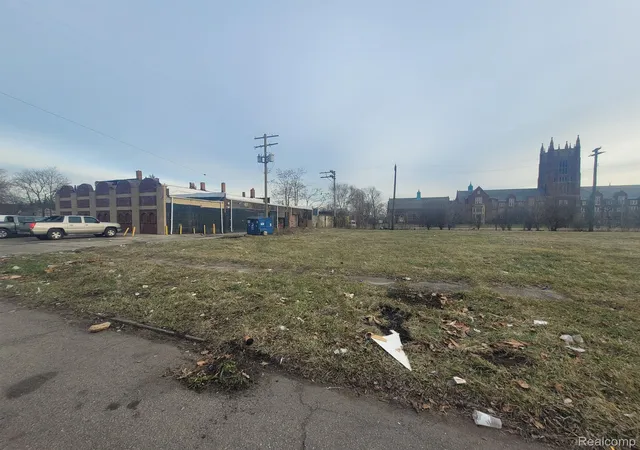 Photo 4 of Land for sale at 2629 Rochester St, Detroit, MI 48206 | MLS# 20240007621 | Listing updated on 2026-07-13