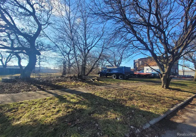 Photo 3 of Land for sale at 5173 Wabash St, Detroit, MI 48208 | MLS# 20240007648 | Listing updated on 2026-07-13