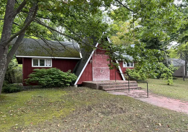 Photo 3 of Single family home for sale at 30410 Co Rd 407 Rd, Newberry, MI 49868 | MLS# 58050133513 | Listing updated on 2026-08-24
