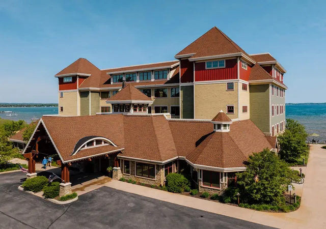 1st image of 2035 N Us 31 N, Traverse City, MI 49686 | MLS# 78080015163