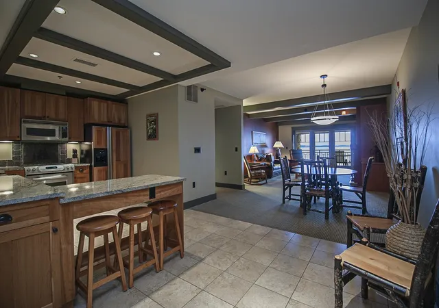 2nd image of 2035 N Us 31 N, Traverse City, MI 49686 | MLS# 78080015163