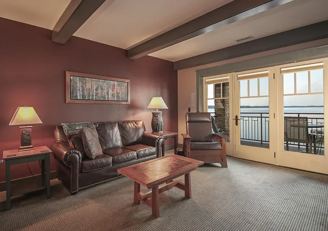 3rd image of 2035 N Us-31 N, Traverse City, MI 49686 | MLS# 78080015163