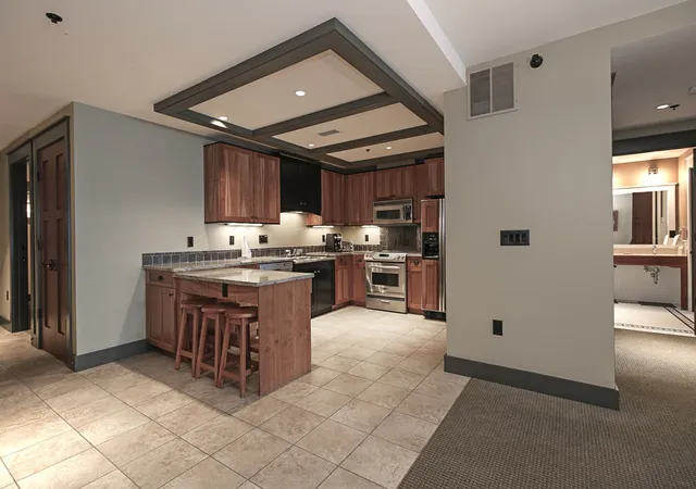 4th image of 2035 N Us-31 N, Traverse City, MI 49686 | MLS# 78080015163