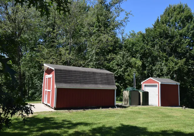 Photo 2 of Single family home for sale at 47944 County Road 673, Lawrence, MI 49064 | MLS# 69024017803 | Listing updated on 2026-08-24