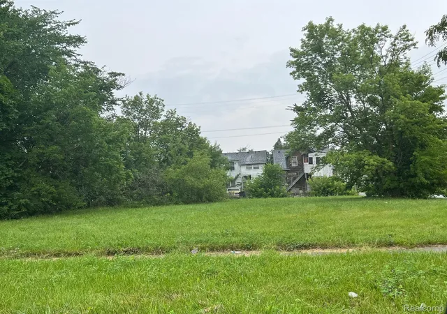 Photo 1 of Land for sale at 2430 Elmhurst St, Detroit, MI 48206 | MLS# 20240024487 | Listing updated on 2026-07-06