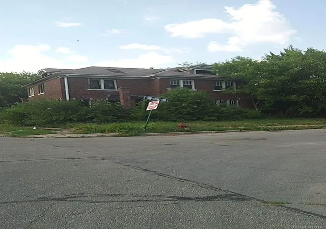 2nd image of 4288 Webb St, Detroit, MI 48204 | MLS# 20240024633
