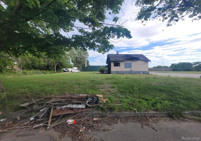 4th image of 5585 Ridgewood St, Detroit, MI 48204 | MLS# 20240040990