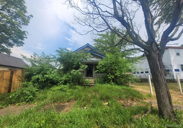 1st image of 9722 Yosemite St, Detroit, MI 48204 | MLS# 20240045097
