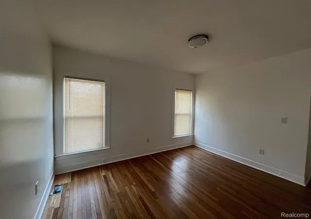 Photo 4 of Single family home for sale at 239 Eason St, Highland Park, MI 48203 | MLS# 20240049220 | Listing updated on 2026-09-12