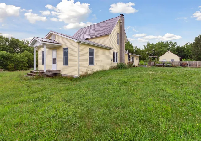 Single family home for sale at 17365 21 Mile Rd, Big Rapids, MI 49307 | MLS# 71024039309 | Listing updated on 2024-09-08