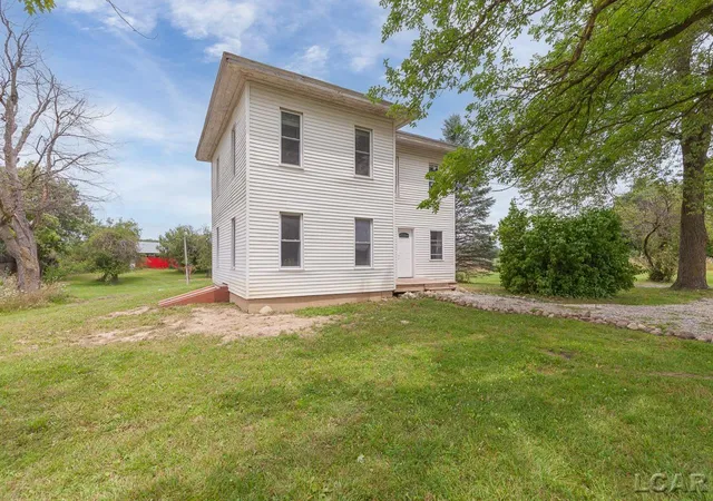 Photo 1 of Single family home for sale at 9024 W Carleton Rd, Clayton, MI 49235 | MLS# 56050150598 | Listing updated on 2026-09-24