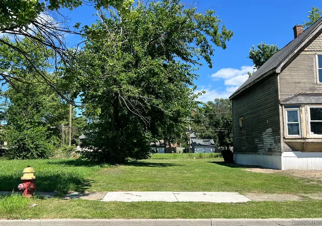 Photo 1 of Land for sale at 2496 Parker St, Detroit, MI 48214 | MLS# 20240058631 | Listing updated on 2026-07-06