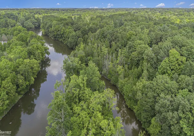 Photo 4 of Land for sale at 9207 N Island Ct, Flushing, MI 48433 | MLS# 5050152297 | Listing updated on 2026-02-07