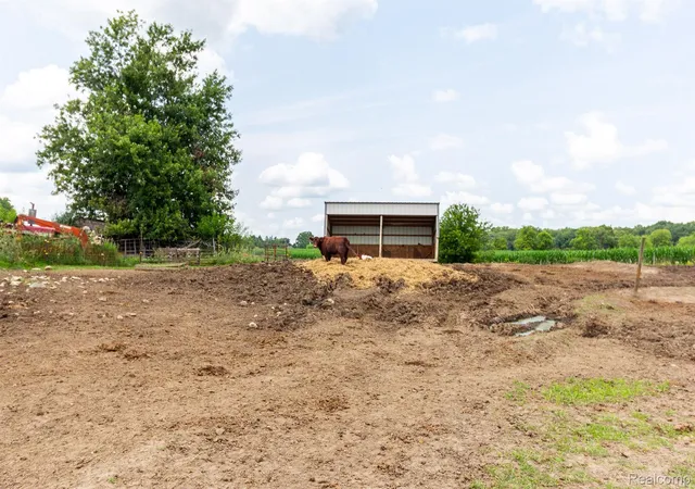 Photo 4 of Land for sale at 8620 Scio Church Rd, Ann Arbor, MI 48103 | MLS# 20240063590 | Listing updated on 2026-09-22