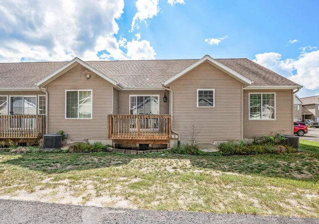 Photo 3 of Condo for sale at 722 Tioga Park #722, Big Rapids, MI 49307 | MLS# 72024045059 | Listing updated on 2026-08-29