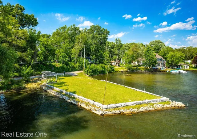 Photo 3 of Land for sale at 2300 Jackson Blvd, Highland, MI 48356 | MLS# 20240080170 | Listing updated on 2026-06-13