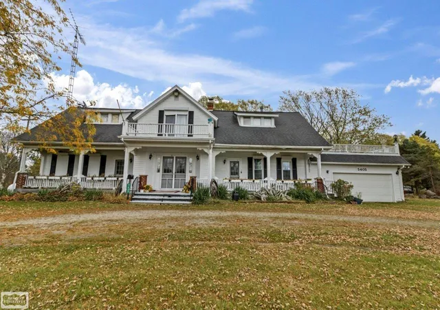 2nd image of 5405 S Lakeshore Rd, Harbor Beach, MI 48441 | MLS# 58050160300