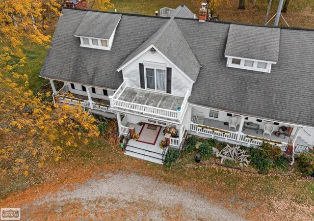 5th image of 5405 S Lakeshore Rd, Harbor Beach, MI 48441 | MLS# 58050160300
