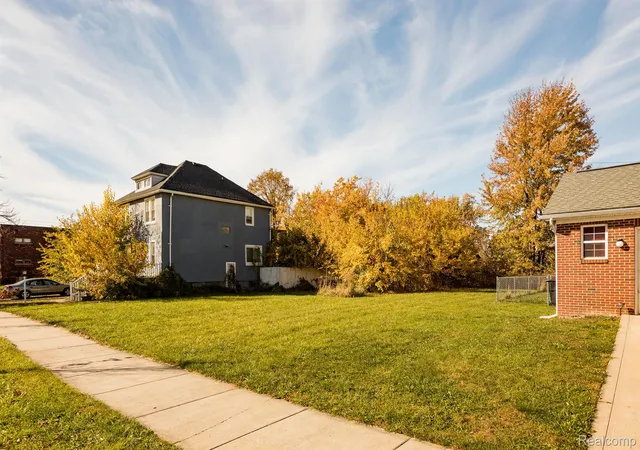 Photo 1 of Land for sale at 553 Alger St, Detroit, MI 48202 | MLS# 20240087468 | Listing updated on 2026-05-26