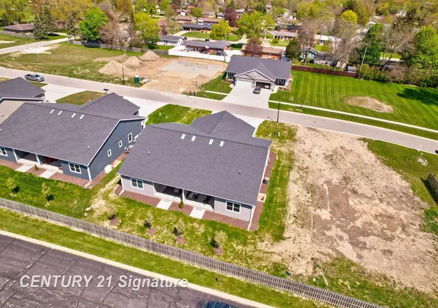 image of 4073 Woodburn Ct, Saginaw, MI 48603