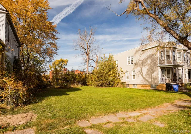 Photo 1 of Land for sale at 223 Leicester, Detroit, MI 48202 | MLS# 20240093795 | Listing updated on 2026-05-26