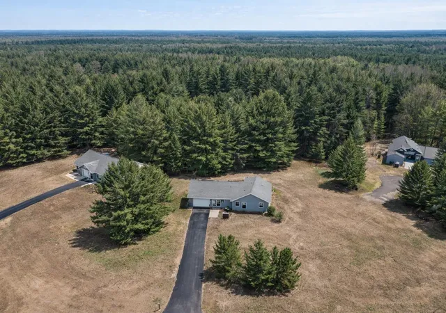 3rd image of 704 Eden St, Kingsley, MI 49649 | MLS# 78080053308